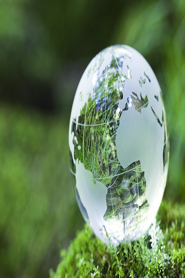 521612312 World_water_drop.jpg